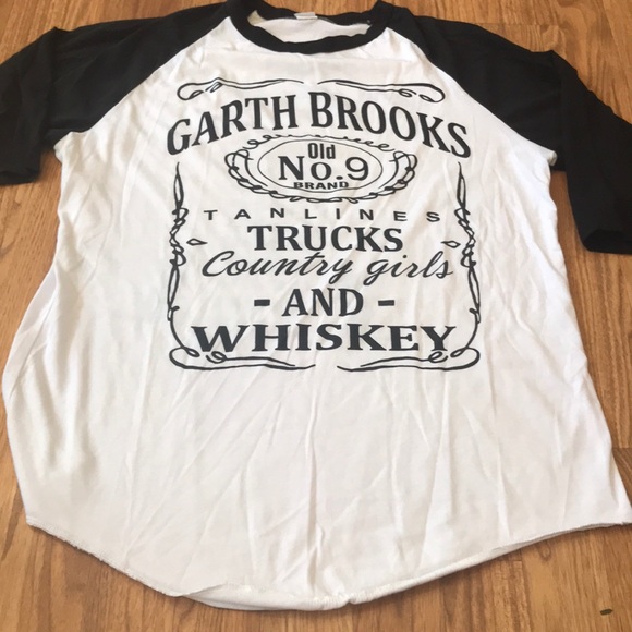 Tops - Garth Brooks Concert Tee Shirt Size Large